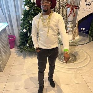 Meet your Posher, Pierre lanose